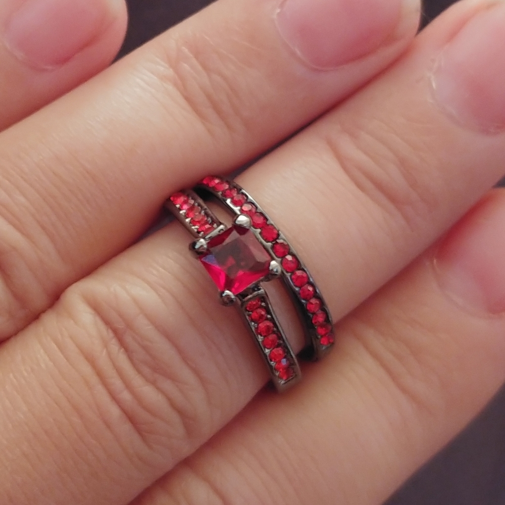 NWOT Sterling Silver Rings. Size 7. Red and Black.